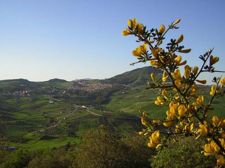 L'Italia si svela Roccapalumba, il paese delle stelle Camper Life