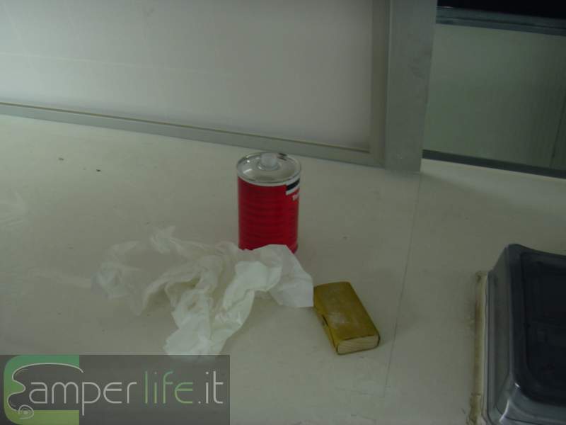 camper fai da te pannello fotovoltaico