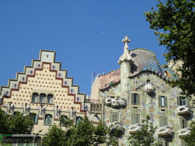 Barcellona, Casa Batllò a dx Barcellona, Casa Batllò a dx