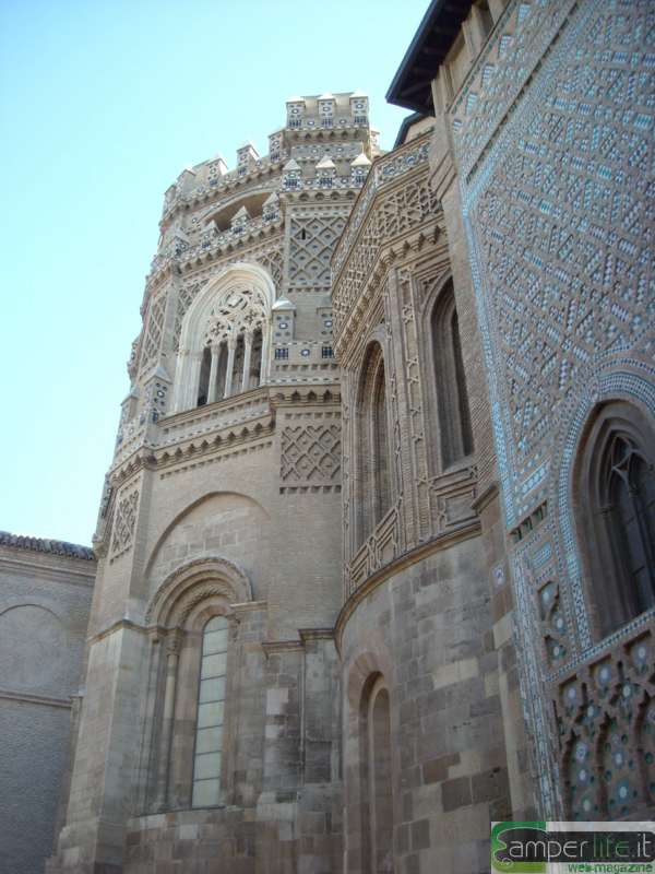 camper viaggi spagna saragoza  seo del salvador