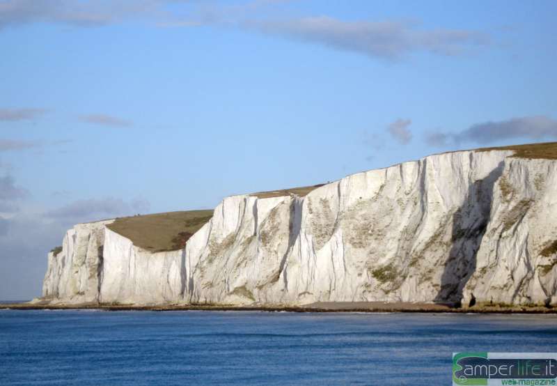 White Cliffs, foto twcsportsdog.co.uk camper inghilterra Dover paesaggio White Cliffs