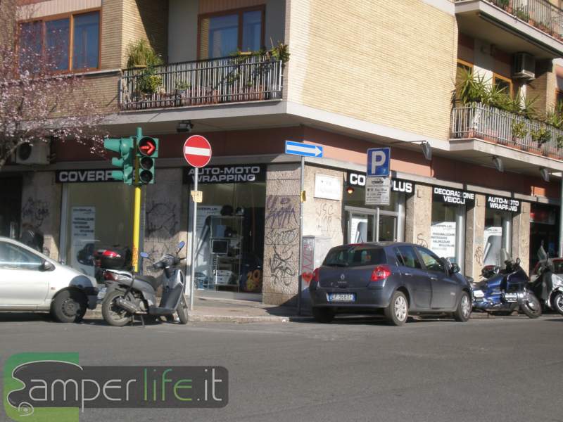 la sede della Cover Plus a Roma camper wrapping copverplus roma