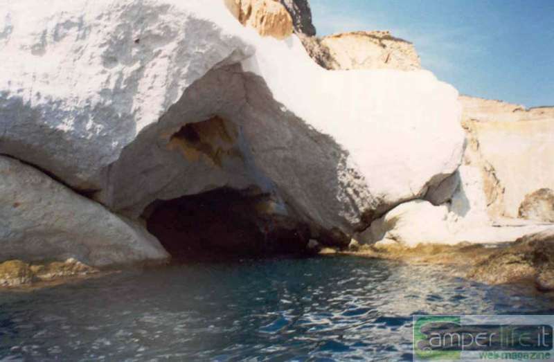 La Grotta della maga Circe foto di Federico Ghilardi camper lazio latina sabaudia san felice circeo grotta maga circe