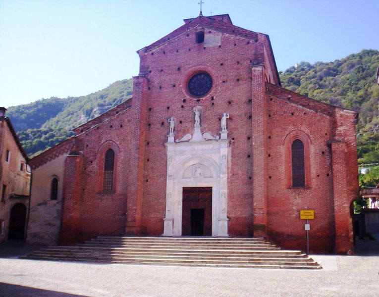 La Collegiata La Collegiata