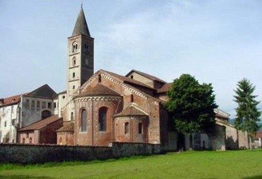 Abbazia Santa Maria di Staffarda Abbazia Santa Maria di Staffarda
