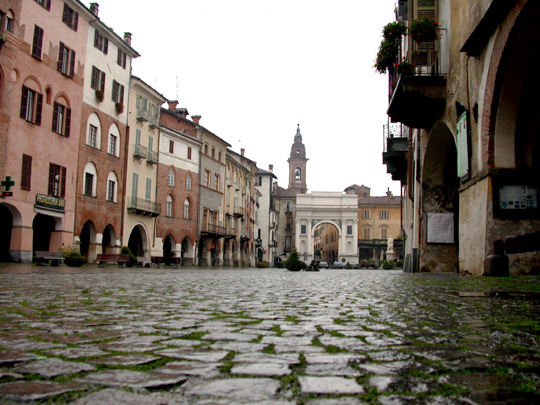 Savigliano, piazza Santa Rosa Savigliano, piazza Santa Rosa