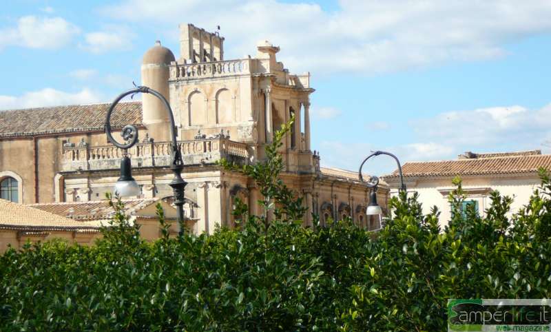 camper sicilia ortigia noto