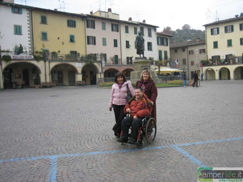 camper toscana firenze greve in chianti piazza matteotti