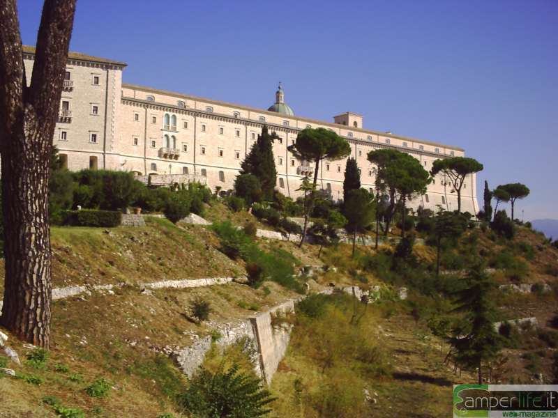 L'Abbazia di Montecassino camper cucina tipica piatti monte cassino
