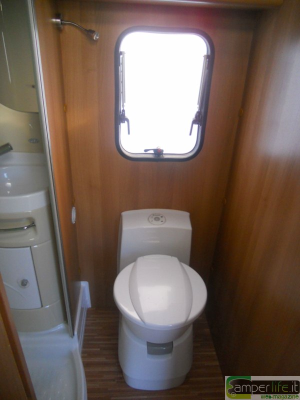 camper plasy P69 P.L.A. wc