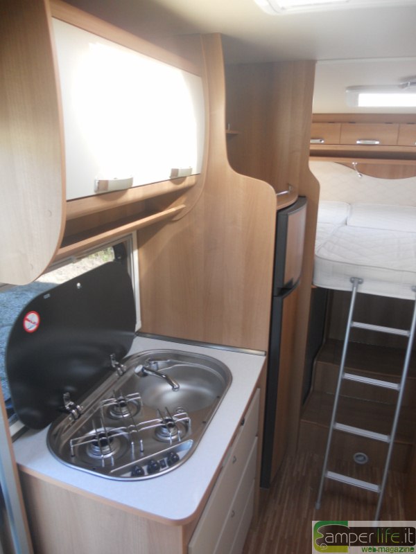 camper plasy P69 P.L.A.cucina