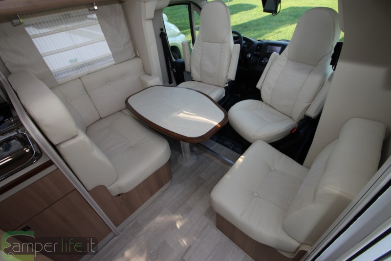 camper riviera sinfonia dinette
