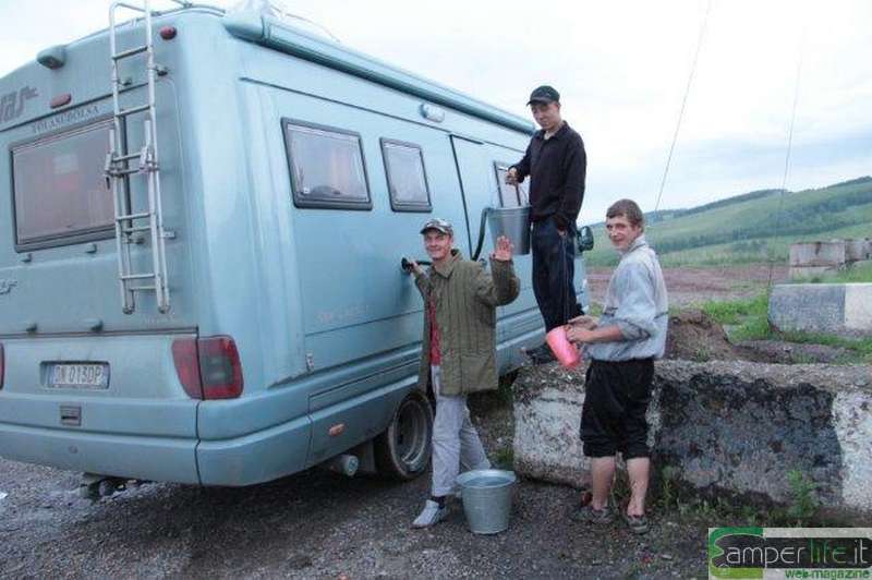 camper rifornimento acqua tir park balay
