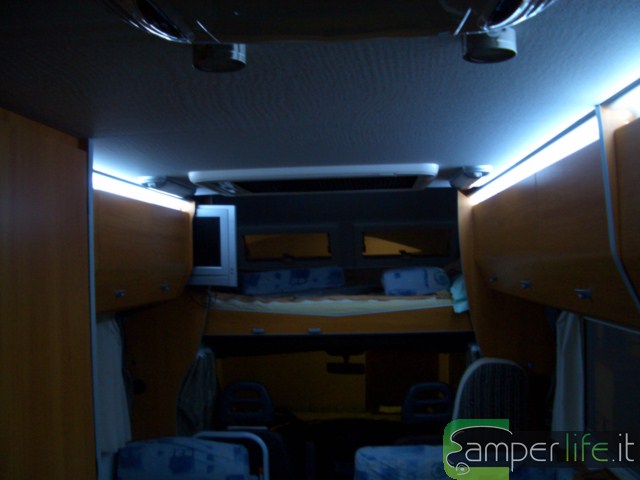 Plafoniere Interne Per Camper : Illuminazione con i led all interno del camper life