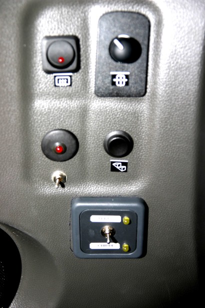 camper fai da te valvola motorizzata scarico acque grigie