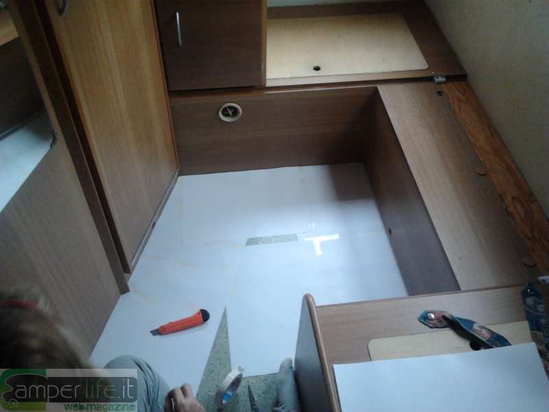 Foto 2 camper pavimento linoleum camperlife