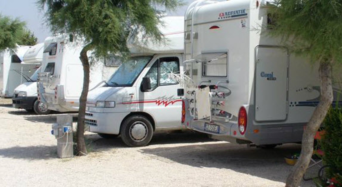 Area Attrezzata Sosta Camper La Salina