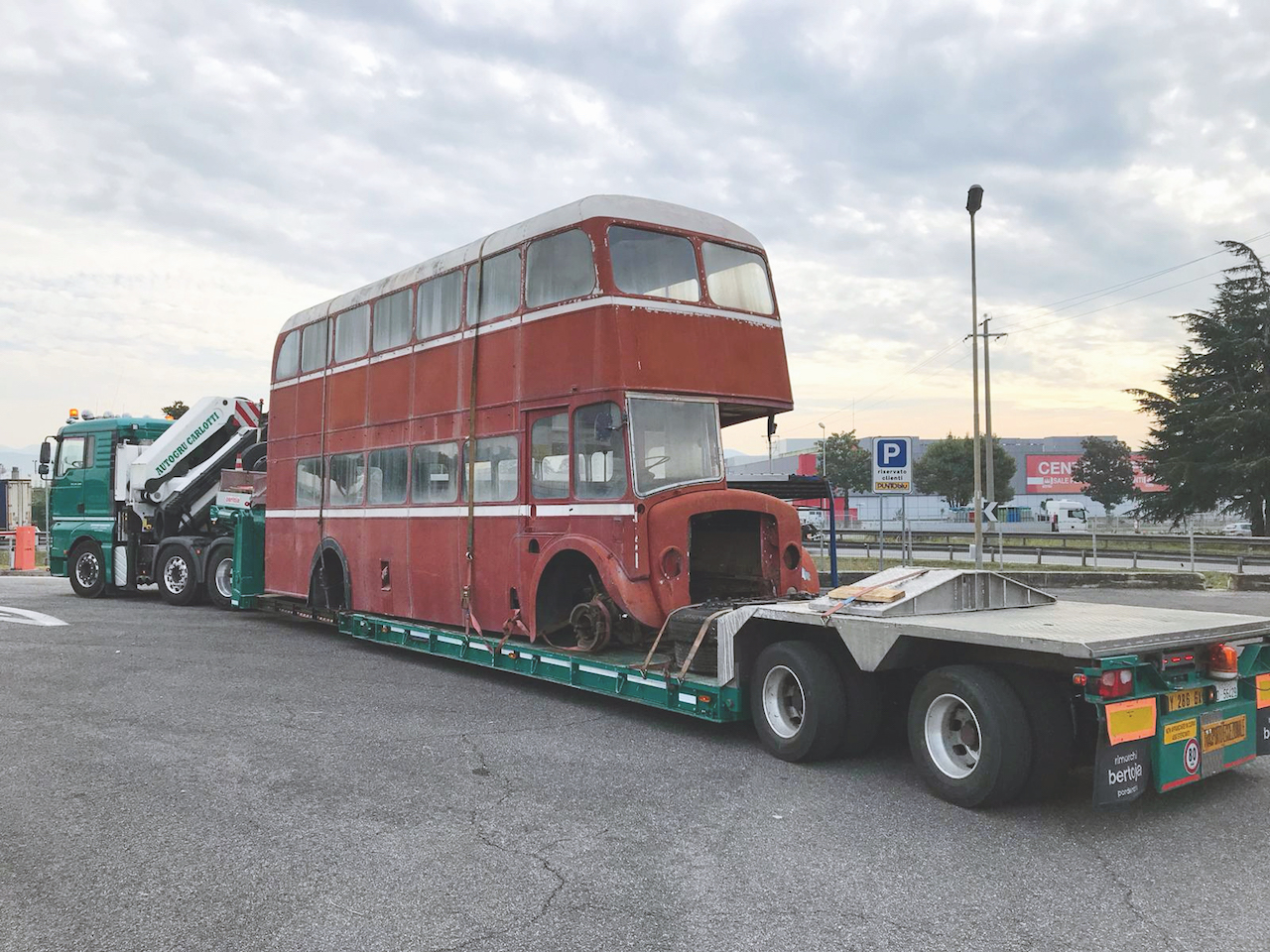 Il London Bus in viaggio da Caserta verso la Val Trebbia