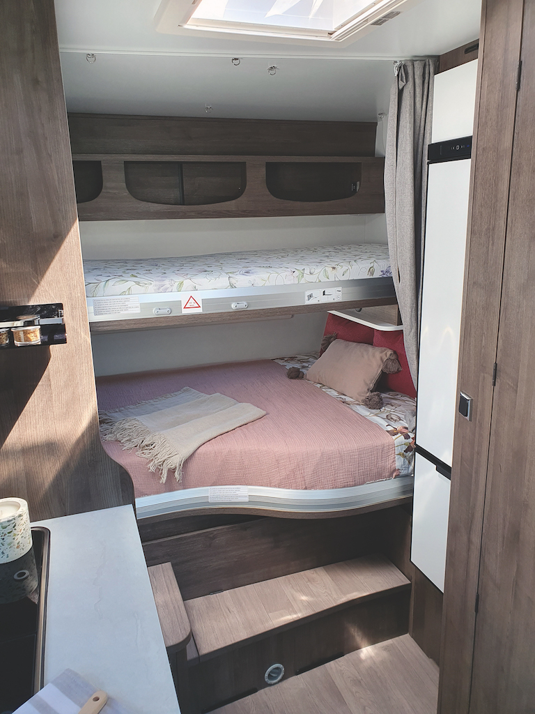 Benimar Amphitryon A940 interno