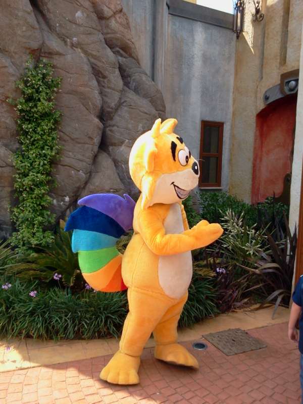 Rainbow MagicLand, il Gattobaleno gattobaleno camper roma raimbow magicland parco divertimenti