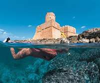 il mare ionio camper calabria isola capo rizzuto castello aragonese fondale
