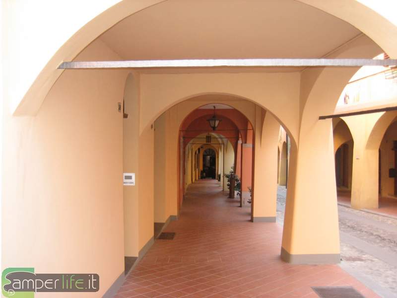 Dozza: Portici di via XX settembre Dozza: Portici di via XX settembre