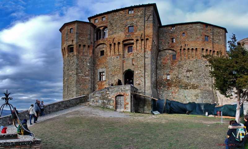 Rocca del Fregoso - Foto di man_giu, da Panoramio
