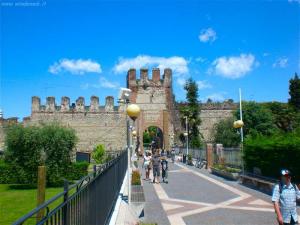 Lazise, il castello camper Lazise castello