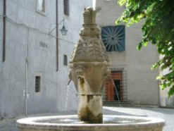 Fontana Piazza della Morte