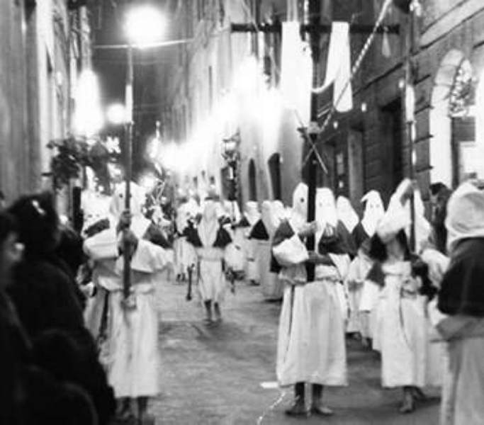 Processione a Cagli Processione a Cagli