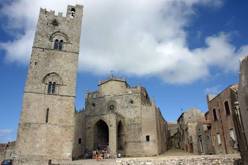 Il duomo di Erice - foto alqamahpost.blogspot.it camper sicilia trapani erice duomo