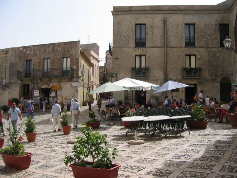 Scorcio di Erice - foto www.gruclubadb.it camper sicilia trapani erice
