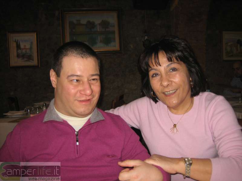Stefano e Luisa camper borghi medioevali toscana val esa stefano luisa