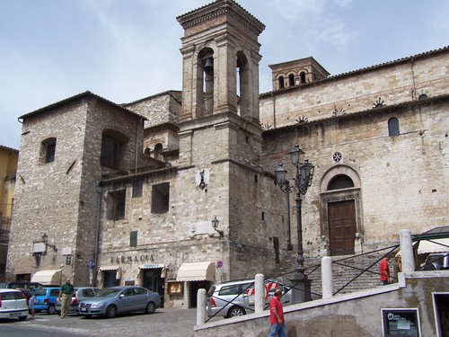 Cattedrale di San giovenale, foto di ©geniodimarica, da Panoramio
