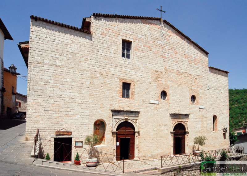 Cascia, Collegiata di Santa Maria camper umbria valnerina cascia collegiata santa maria
