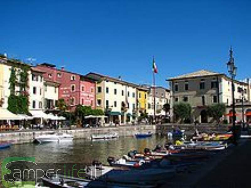 Lazise, il porto vecchio camper lazise