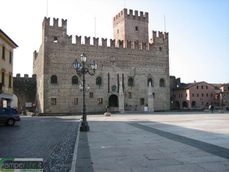 Castello inferiore di Marostica Castello inferiore di Marostica