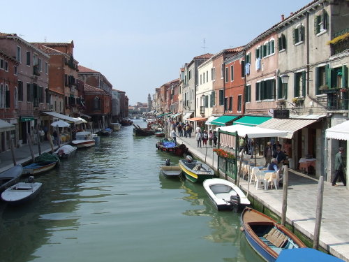 Venezia, un canale di Murano camper venezia murano canale