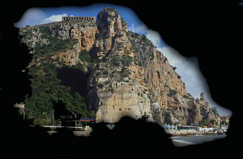 Vista del Monte Giove dal camping Villaggio Romantico Camping Villaggio Romantico terracina montegiove