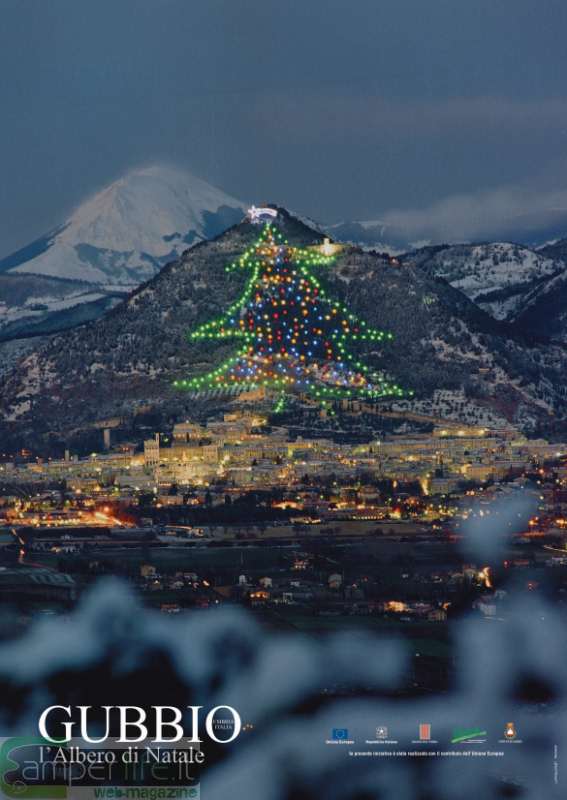 L'albero di Natale a Gubbio, foto Gavirati camper natele gubbio albero