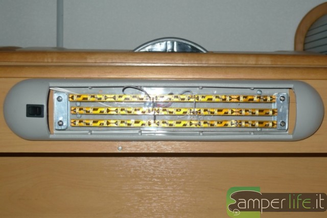 Plafoniere Da Camper : Modifica plafoniere camper life
