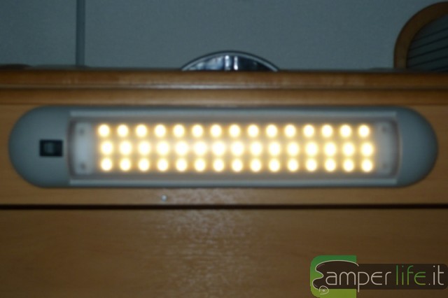 Plafoniere Da Camper : Modifica plafoniere camper life