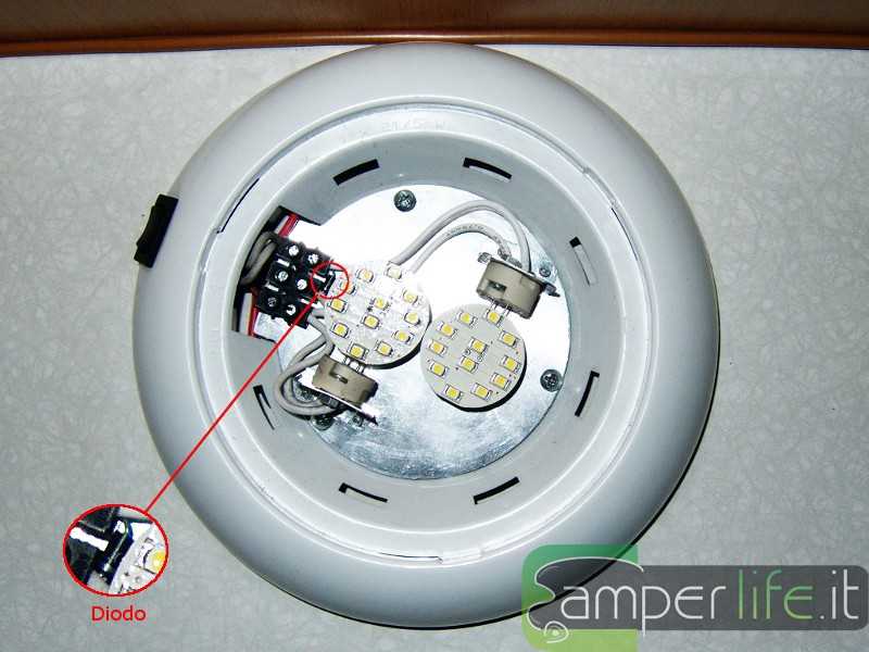 Plafoniere Per Led : Modifica della plafoniere trasformazione in a led le