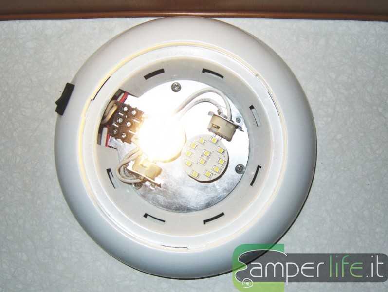 Plafoniere Con Lampadine : Modifica della plafoniere trasformazione in a led le