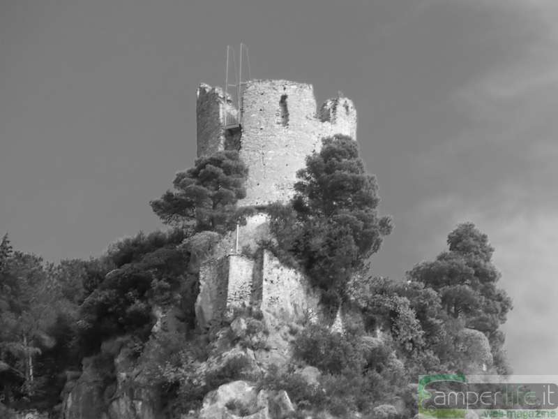 Torre avvistamento camper amalfi torre:avvistamento