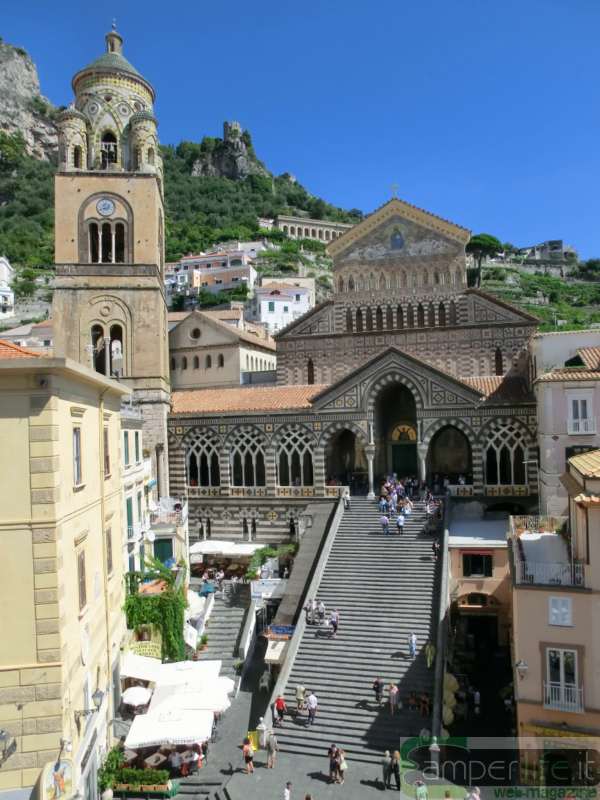 Vista del Duomo camper amalfi duomo