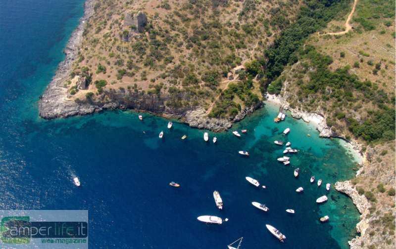 La baia di Marina di Camerota camper campania salerno cilento marina di camerota baia