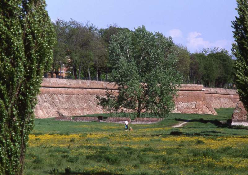 Mura camper ferrara mura
