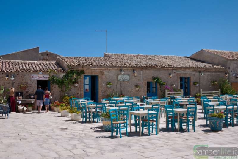 La piazza Casette camper sicilia siracusa pachino marzamemi piazza casette