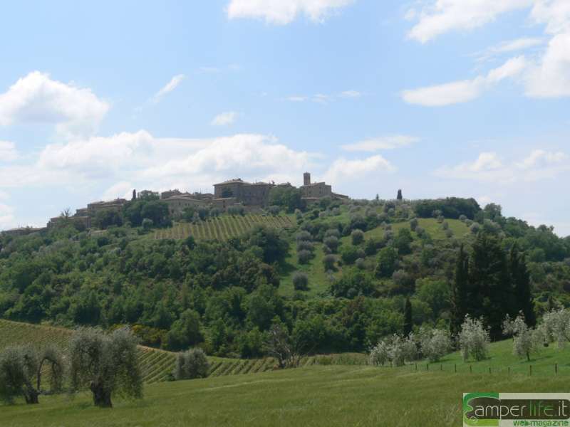 Montalcino, panorama - Foto di Maria Francesca Piredda camper toscana val d'orcia montalcino panorama